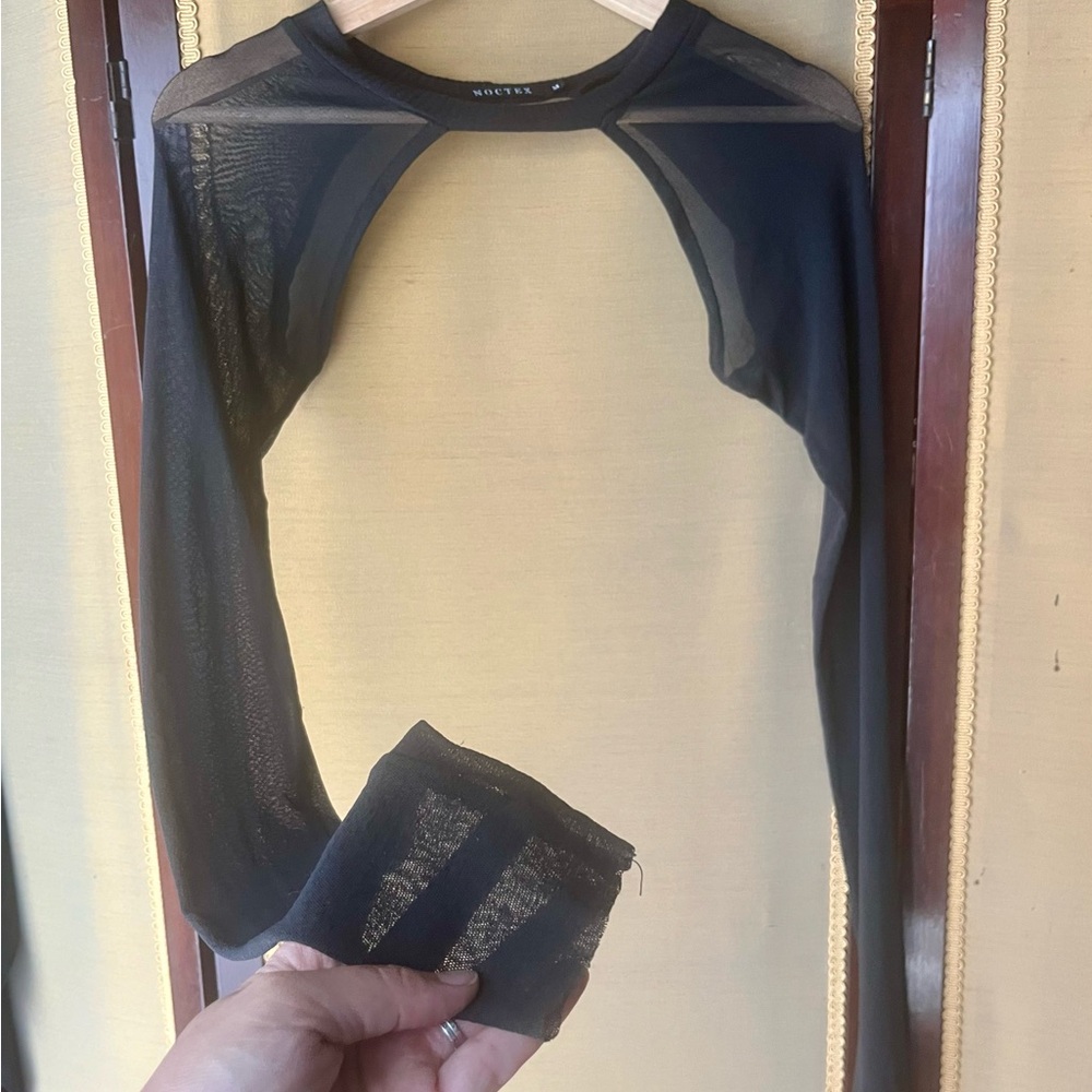 Noctex Ayla Shrug Size Medium - Picture 2 of 5